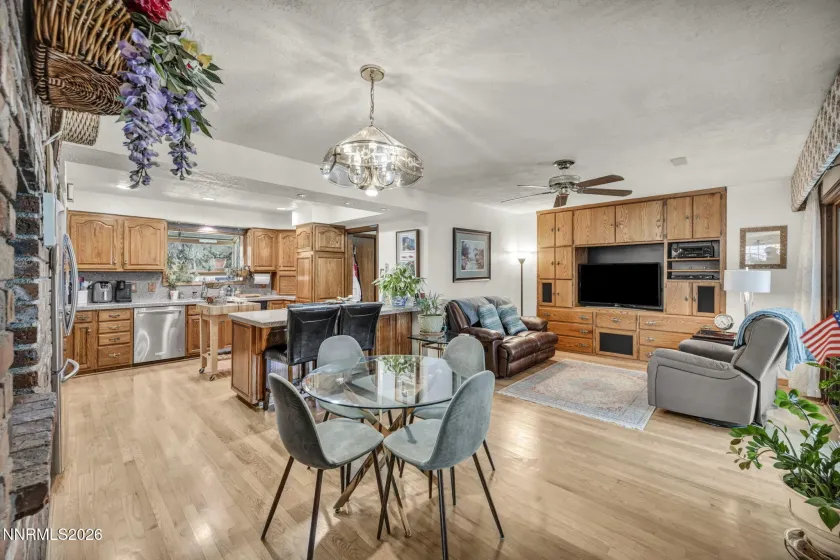 2090 Allen, Reno, Nevada 89509, 3 Bedrooms Bedrooms, ,2 BathroomsBathrooms,Residential,Residential,Allen,0,260008449