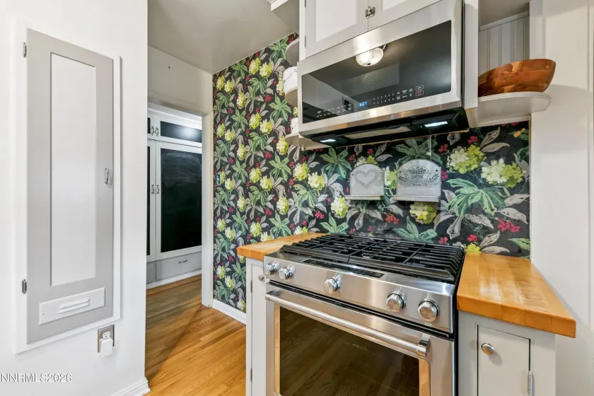 731 Arbutus, Reno, Nevada 89509, 3 Bedrooms Bedrooms, ,2 BathroomsBathrooms,Residential,Residential,Arbutus,0,260008443