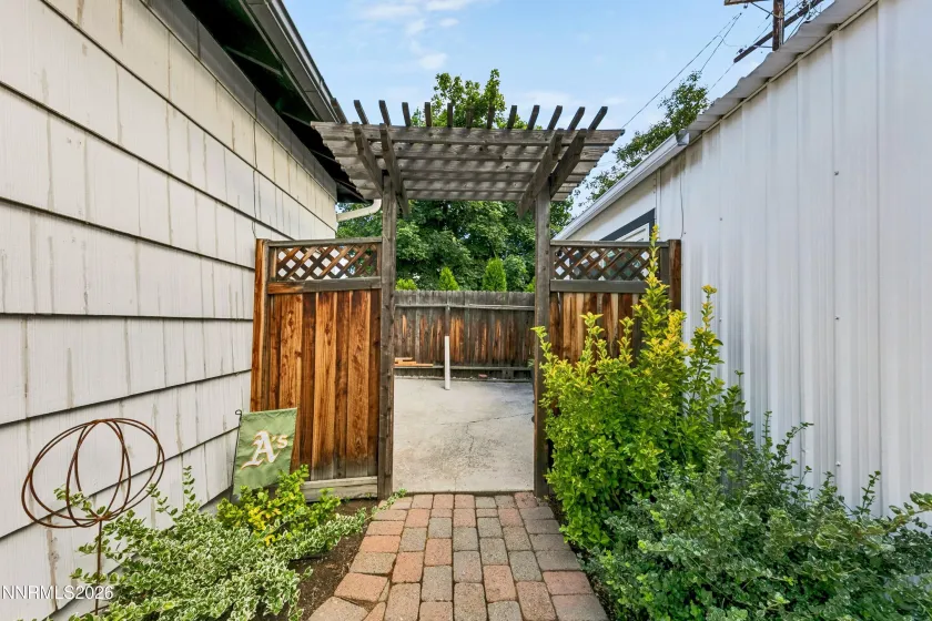 731 Arbutus, Reno, Nevada 89509, 3 Bedrooms Bedrooms, ,2 BathroomsBathrooms,Residential,Residential,Arbutus,0,260008443