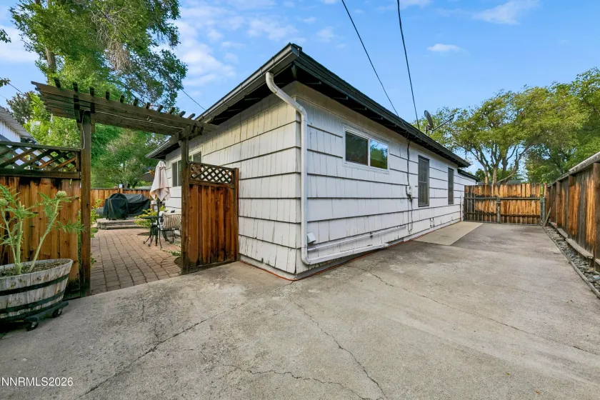 731 Arbutus, Reno, Nevada 89509, 3 Bedrooms Bedrooms, ,2 BathroomsBathrooms,Residential,Residential,Arbutus,0,260008443