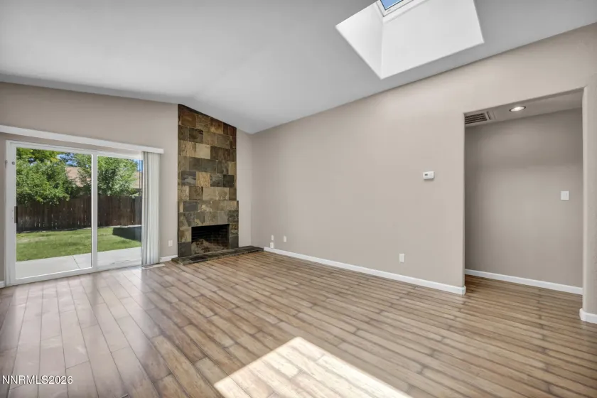 801 York, Sparks, Nevada 89434, 2 Bedrooms Bedrooms, ,2 BathroomsBathrooms,Residential,Residential,York,0,260008456