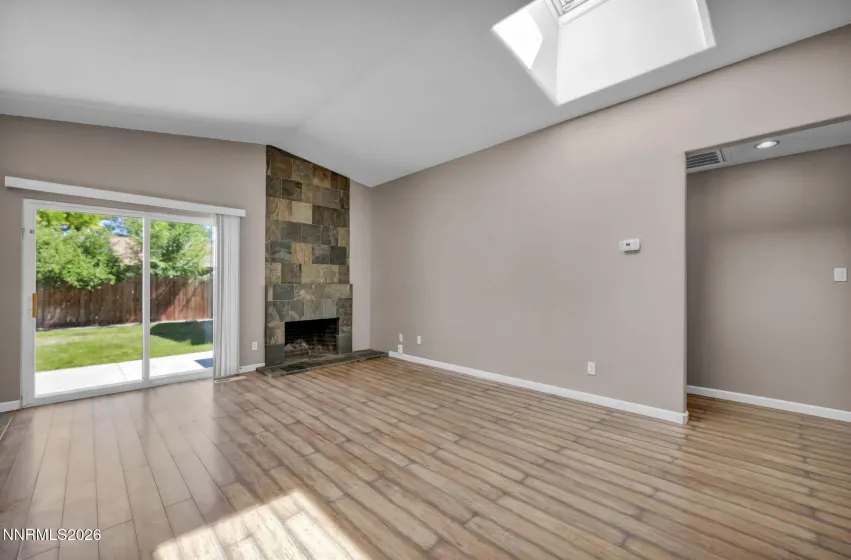 801 York, Sparks, Nevada 89434, 2 Bedrooms Bedrooms, ,2 BathroomsBathrooms,Residential,Residential,York,0,260008456