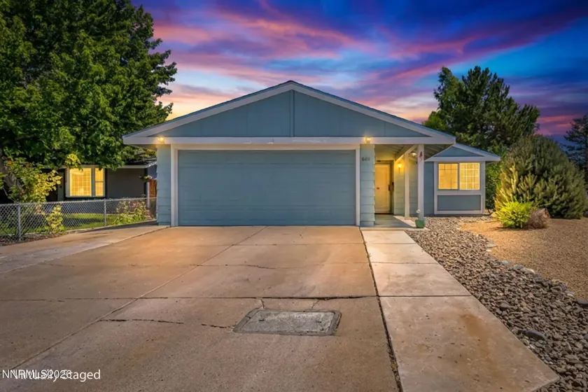 801 York, Sparks, Nevada 89434, 2 Bedrooms Bedrooms, ,2 BathroomsBathrooms,Residential,Residential,York,0,260008456