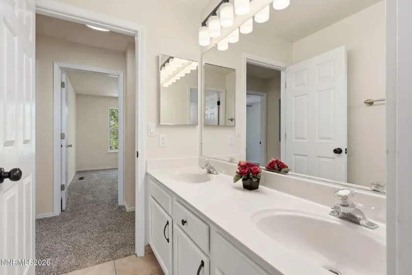 4566 Canyon Ridge, Reno, Nevada 89523, 4 Bedrooms Bedrooms, ,3 BathroomsBathrooms,Residential,Residential,Canyon Ridge,0,260008457
