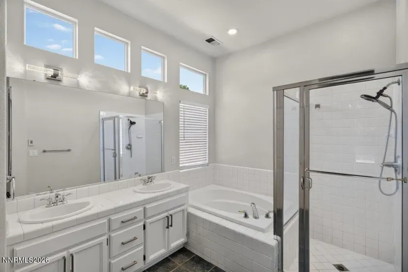 9515 Comanche Moon, Reno, Nevada 89521, 3 Bedrooms Bedrooms, ,2 BathroomsBathrooms,Residential,Residential,Comanche Moon,0,260008458