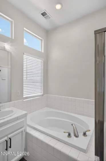 9515 Comanche Moon, Reno, Nevada 89521, 3 Bedrooms Bedrooms, ,2 BathroomsBathrooms,Residential,Residential,Comanche Moon,0,260008458