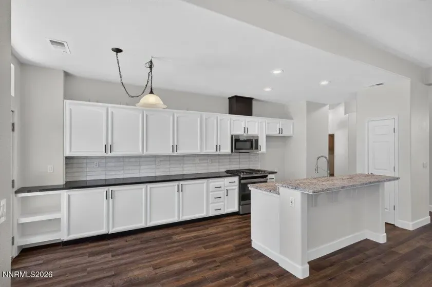 9515 Comanche Moon, Reno, Nevada 89521, 3 Bedrooms Bedrooms, ,2 BathroomsBathrooms,Residential,Residential,Comanche Moon,0,260008458