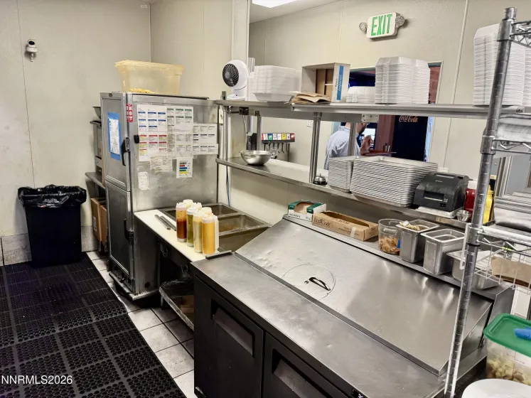 870 Broad, Battle Mountain, Nevada 89820, ,Commercial Sale,Residential,Broad,0,260008460