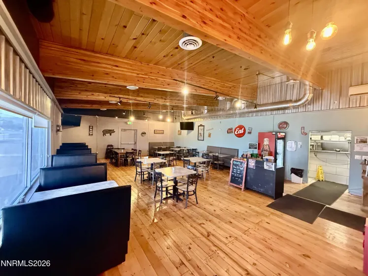 870 Broad, Battle Mountain, Nevada 89820, ,Commercial Sale,Residential,Broad,0,260008460