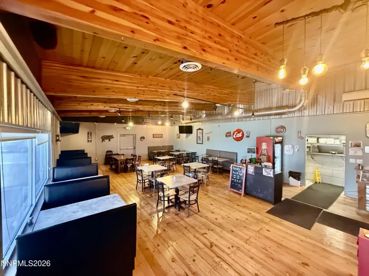 870 Broad, Battle Mountain, Nevada 89820, ,Commercial Sale,Residential,Broad,0,260008460