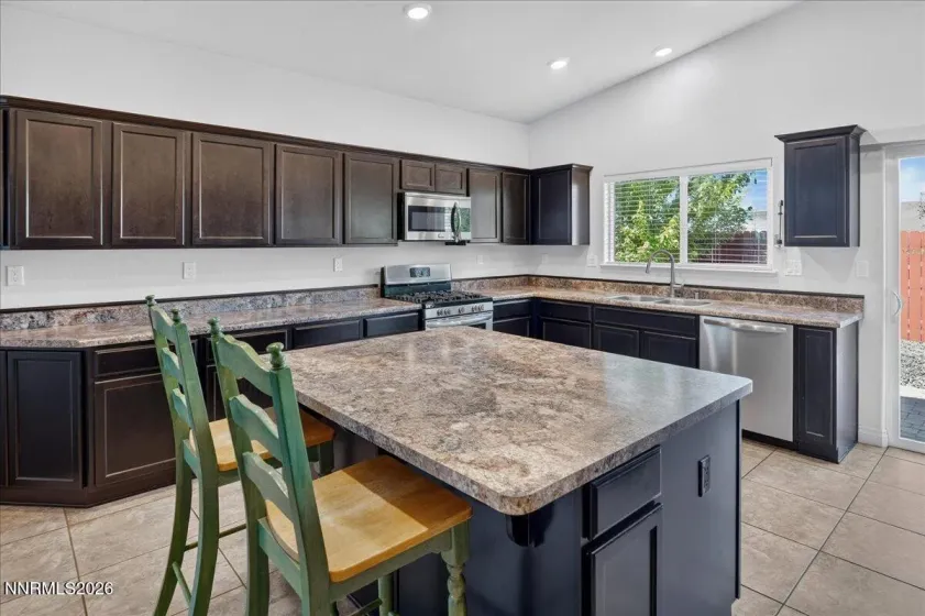 18223 Kodiak Bear, Reno, Nevada 89508, 4 Bedrooms Bedrooms, ,2 BathroomsBathrooms,Residential,Residential,Kodiak Bear,0,260008461