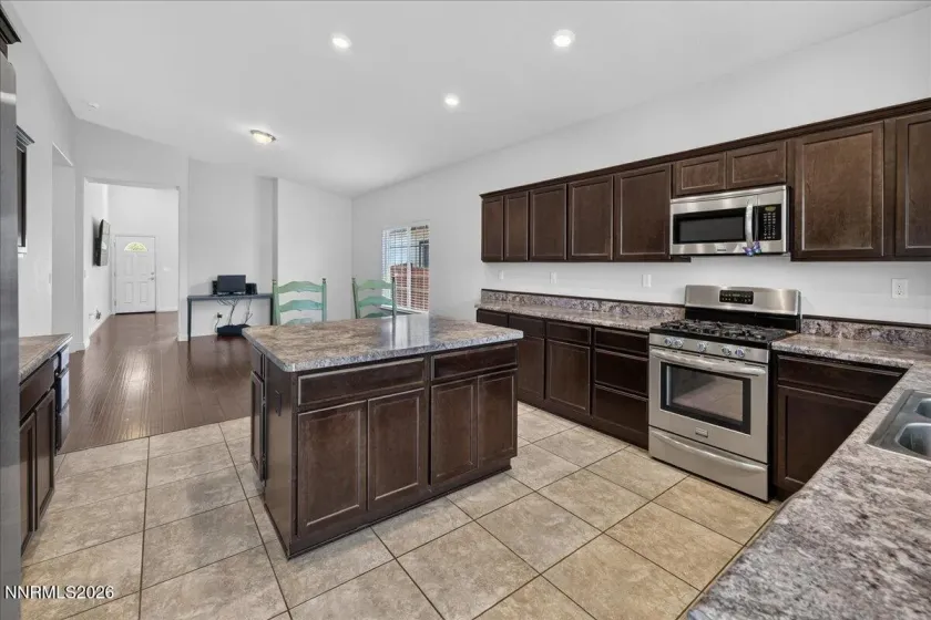18223 Kodiak Bear, Reno, Nevada 89508, 4 Bedrooms Bedrooms, ,2 BathroomsBathrooms,Residential,Residential,Kodiak Bear,0,260008461