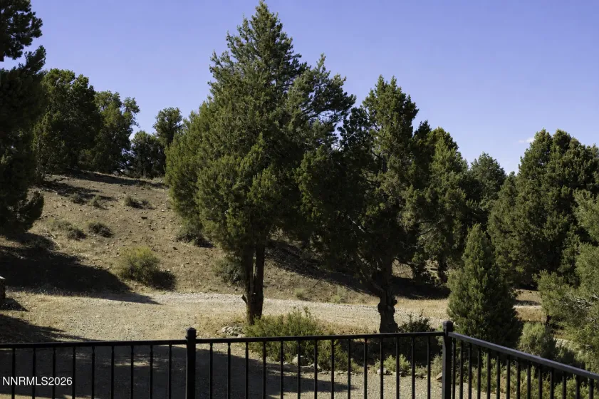 2000 Lousetown, Reno, Nevada 89521, 3 Bedrooms Bedrooms, ,2 BathroomsBathrooms,Residential,Residential,Lousetown,0,260008463
