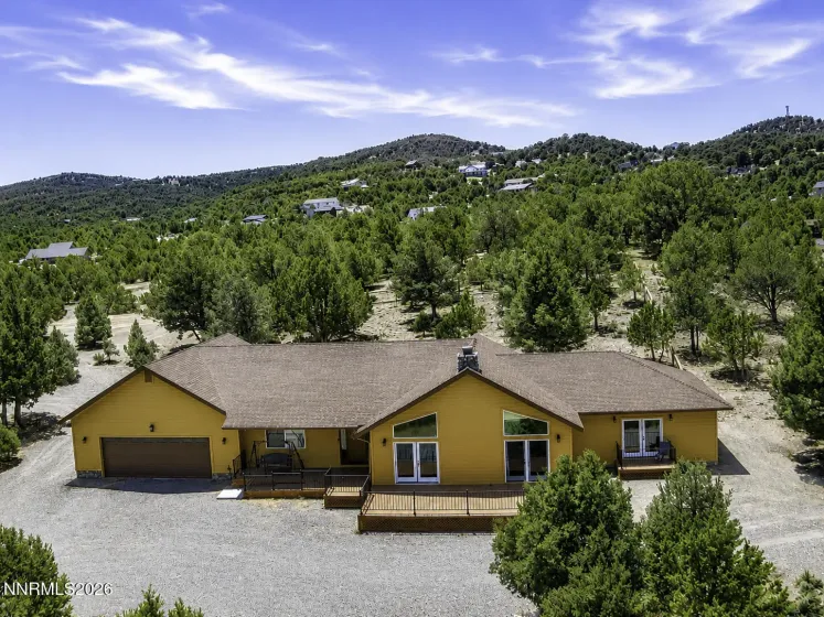 2000 Lousetown, Reno, Nevada 89521, 3 Bedrooms Bedrooms, ,2 BathroomsBathrooms,Residential,Residential,Lousetown,0,260008463