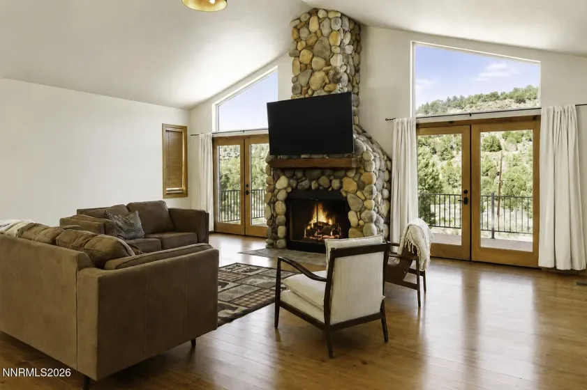 2000 Lousetown, Reno, Nevada 89521, 3 Bedrooms Bedrooms, ,2 BathroomsBathrooms,Residential,Residential,Lousetown,0,260008463