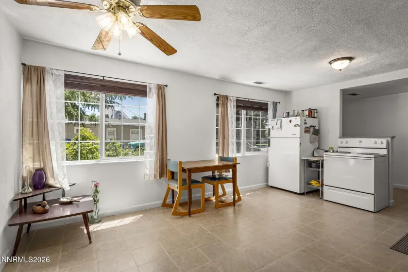 601 12th, Sparks, Nevada 89431, 1 Bedroom Bedrooms, ,1 BathroomBathrooms,Residential,Residential,12th,0,260008464