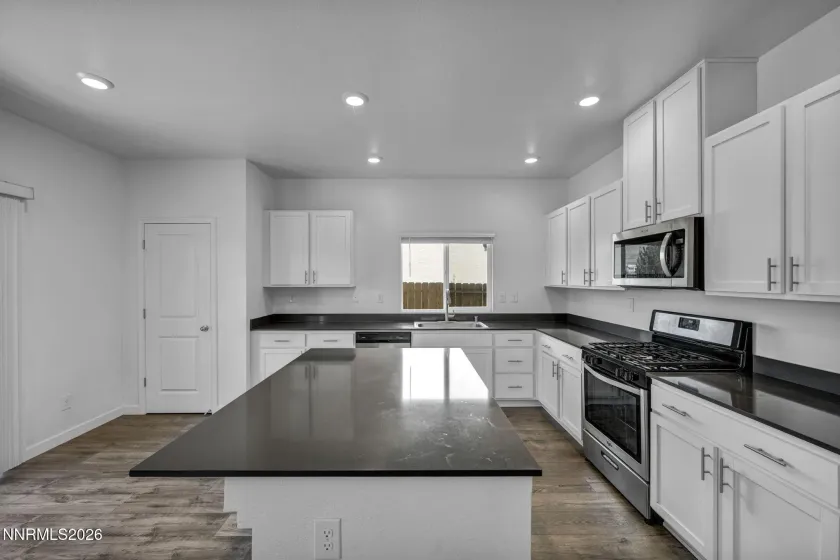 8918 Wolf Moon, Reno, Nevada 89506, 4 Bedrooms Bedrooms, ,3 BathroomsBathrooms,Residential,Residential,Wolf Moon,0,260008467