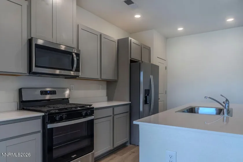 1032 Anthony, Fernley, Nevada 89408, 3 Bedrooms Bedrooms, ,2 BathroomsBathrooms,Residential,Residential,Anthony,0,260008472