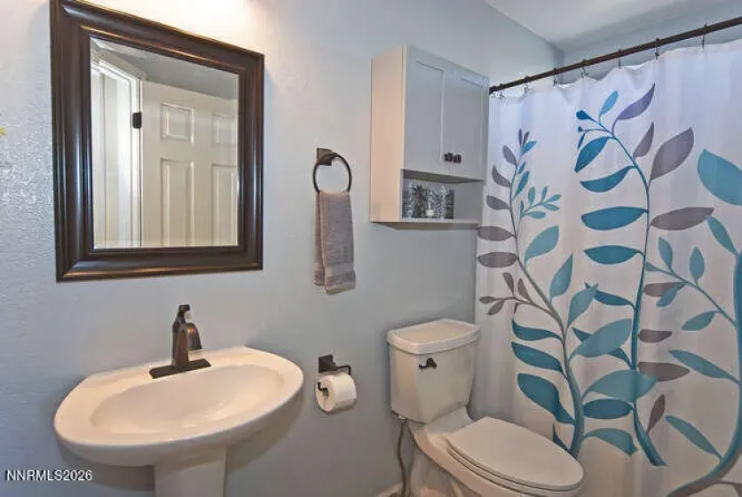 1367 Guiness, Gardnerville, Nevada 89410, 3 Bedrooms Bedrooms, ,3 BathroomsBathrooms,Residential,Residential,Guiness,0,260008480