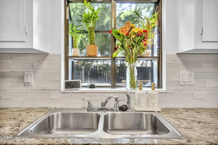 4610 Noche, Reno, Nevada 89502, 3 Bedrooms Bedrooms, ,2 BathroomsBathrooms,Residential,Residential,Noche,0,260008484