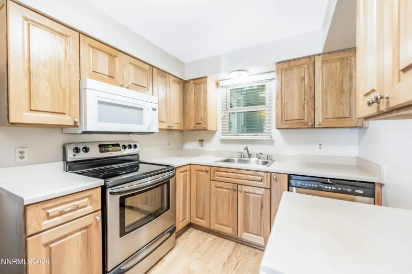 3985 Kentwood, Reno, Nevada 89503, 4 Bedrooms Bedrooms, ,2 BathroomsBathrooms,Residential,Residential,Kentwood,0,260008486