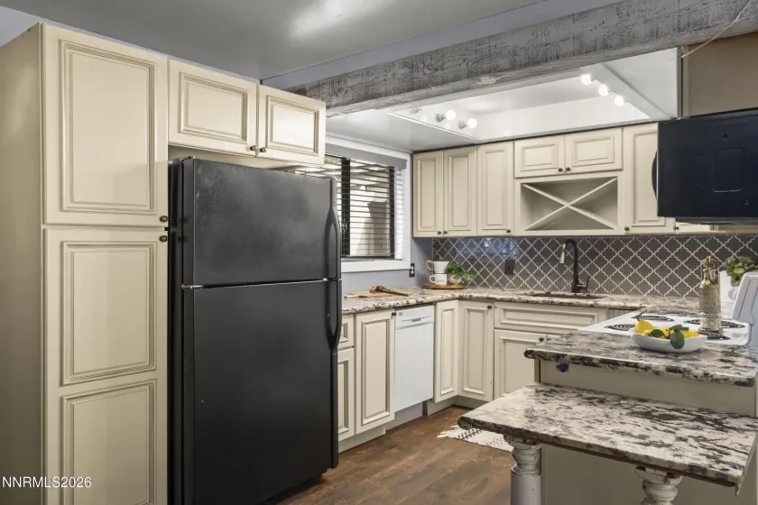 810 Alder, Incline Village, Nevada 89451, 2 Bedrooms Bedrooms, ,2 BathroomsBathrooms,Residential,Residential,Alder,0,260008487