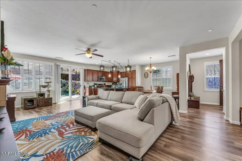 5406 Energystone, Sparks, Nevada 89436, 3 Bedrooms Bedrooms, ,2 BathroomsBathrooms,Residential,Residential,Energystone,0,260008489