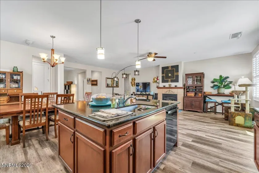 5406 Energystone, Sparks, Nevada 89436, 3 Bedrooms Bedrooms, ,2 BathroomsBathrooms,Residential,Residential,Energystone,0,260008489