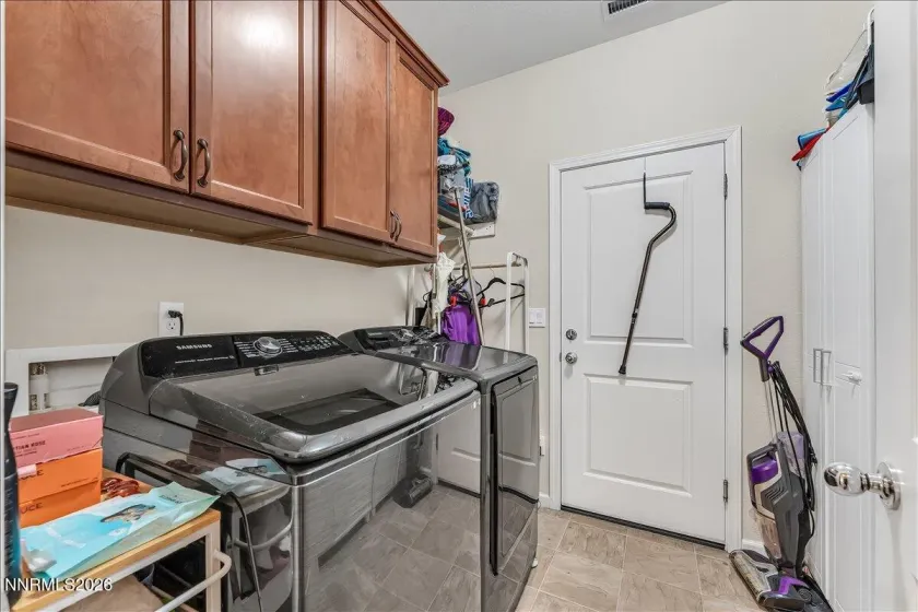 5406 Energystone, Sparks, Nevada 89436, 3 Bedrooms Bedrooms, ,2 BathroomsBathrooms,Residential,Residential,Energystone,0,260008489
