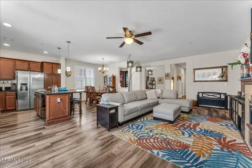 5406 Energystone, Sparks, Nevada 89436, 3 Bedrooms Bedrooms, ,2 BathroomsBathrooms,Residential,Residential,Energystone,0,260008489