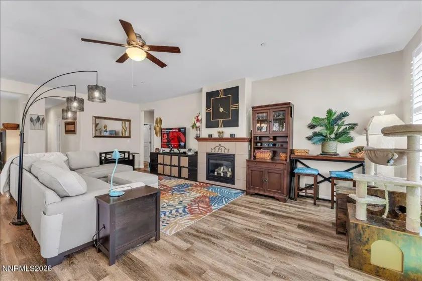 5406 Energystone, Sparks, Nevada 89436, 3 Bedrooms Bedrooms, ,2 BathroomsBathrooms,Residential,Residential,Energystone,0,260008489