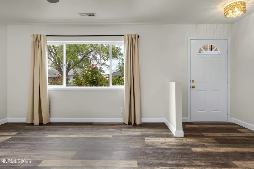 439 L, Sparks, Nevada 89431, 3 Bedrooms Bedrooms, ,2 BathroomsBathrooms,Residential,Residential,L,0,260008491
