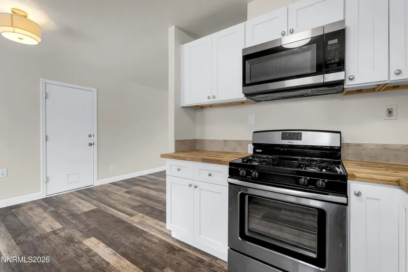 439 L, Sparks, Nevada 89431, 3 Bedrooms Bedrooms, ,2 BathroomsBathrooms,Residential,Residential,L,0,260008491