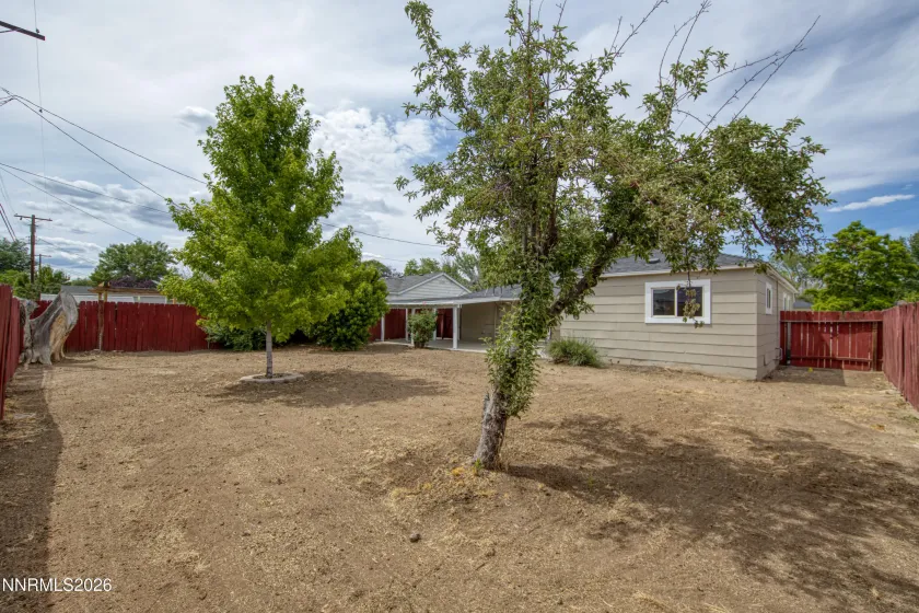 439 L, Sparks, Nevada 89431, 3 Bedrooms Bedrooms, ,2 BathroomsBathrooms,Residential,Residential,L,0,260008491