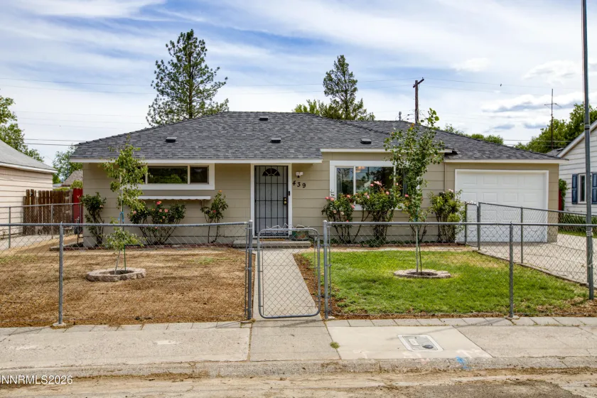 439 L, Sparks, Nevada 89431, 3 Bedrooms Bedrooms, ,2 BathroomsBathrooms,Residential,Residential,L,0,260008491