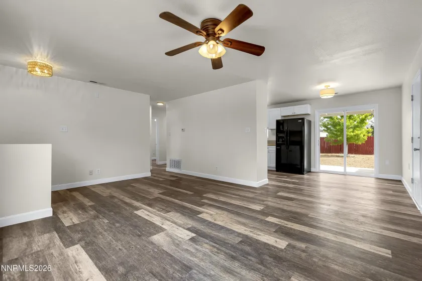 439 L, Sparks, Nevada 89431, 3 Bedrooms Bedrooms, ,2 BathroomsBathrooms,Residential,Residential,L,0,260008491
