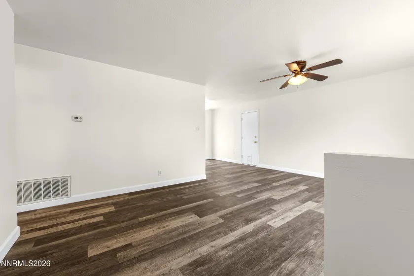 439 L, Sparks, Nevada 89431, 3 Bedrooms Bedrooms, ,2 BathroomsBathrooms,Residential,Residential,L,0,260008491