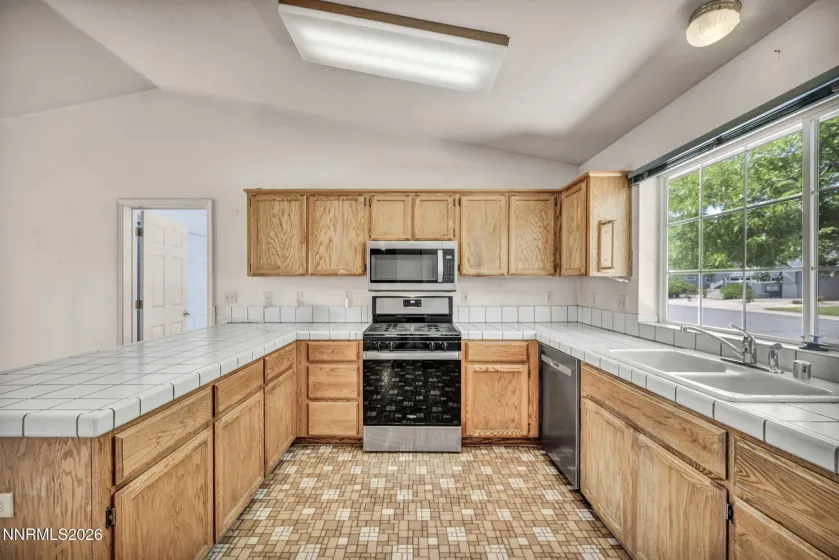 692 Lassen, Gardnerville, Nevada 89460, 4 Bedrooms Bedrooms, ,2 BathroomsBathrooms,Residential,Residential,Lassen,0,260008493