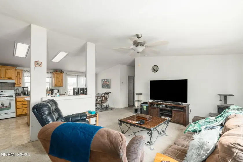 2820 Truckee, Silver Springs, Nevada 89429, 3 Bedrooms Bedrooms, ,2 BathroomsBathrooms,Residential,Residential,Truckee,0,260008496