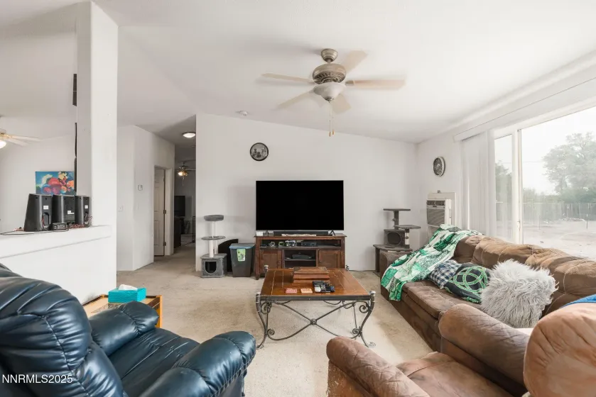 2820 Truckee, Silver Springs, Nevada 89429, 3 Bedrooms Bedrooms, ,2 BathroomsBathrooms,Residential,Residential,Truckee,0,260008496