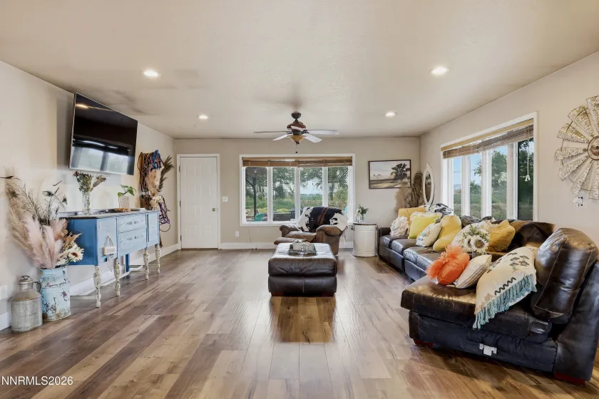 2025 Cushman, Fallon, Nevada 89406, 4 Bedrooms Bedrooms, ,3 BathroomsBathrooms,Residential,Residential,Cushman,0,260008504