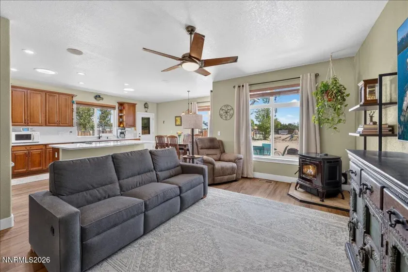 1027 Mc Lean, Fallon, Nevada 89406, 3 Bedrooms Bedrooms, ,2 BathroomsBathrooms,Residential,Residential,Mc Lean,0,260008505