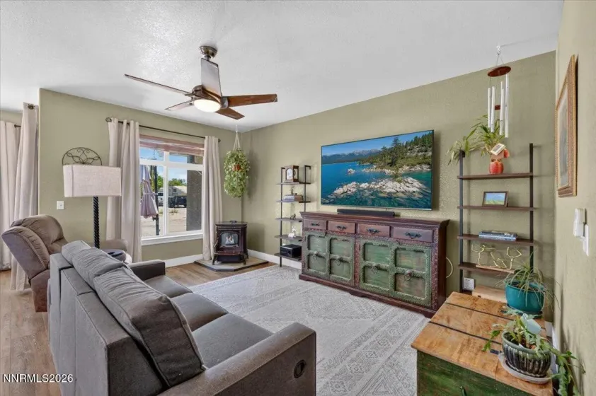 1027 Mc Lean, Fallon, Nevada 89406, 3 Bedrooms Bedrooms, ,2 BathroomsBathrooms,Residential,Residential,Mc Lean,0,260008505