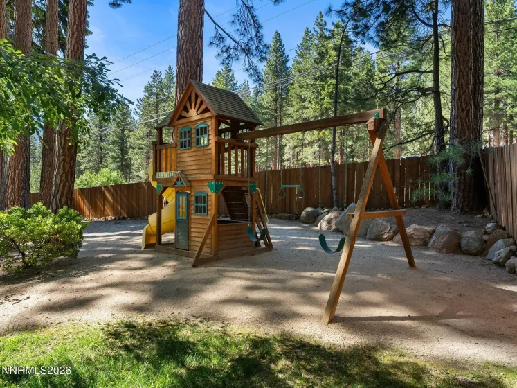 730 Martis Peak, Incline Village, Nevada 89451, 4 Bedrooms Bedrooms, ,4 BathroomsBathrooms,Residential,Residential,Martis Peak,0,260008506