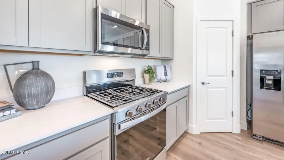 724 Alouette, Dayton, Nevada 89403, 4 Bedrooms Bedrooms, ,3 BathroomsBathrooms,Residential,Residential,Alouette,0,260008508