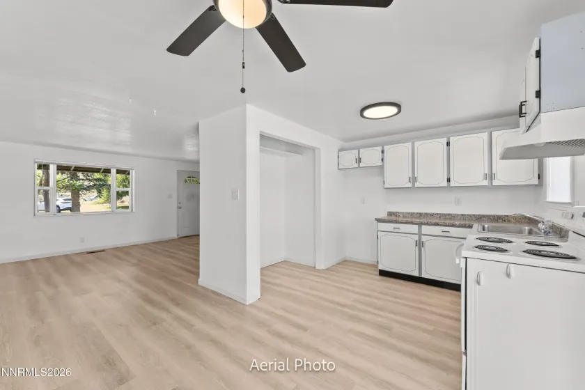 9245 Fremont, Reno, Nevada 89506, 3 Bedrooms Bedrooms, ,1 BathroomBathrooms,Residential,Residential,Fremont,0,260008512