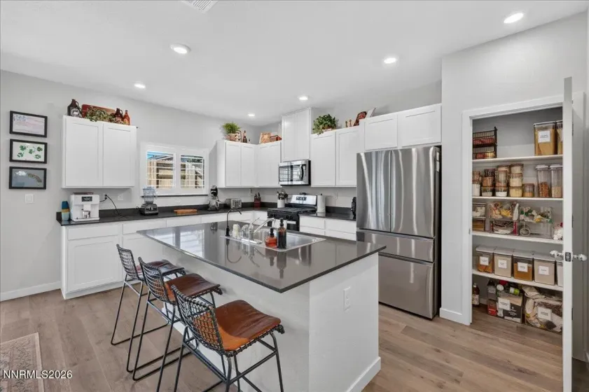 610 Union, Dayton, Nevada 89403, 5 Bedrooms Bedrooms, ,3 BathroomsBathrooms,Residential,Residential,Union,0,260008524
