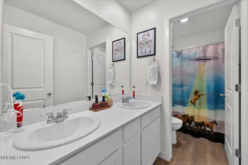 610 Union, Dayton, Nevada 89403, 5 Bedrooms Bedrooms, ,3 BathroomsBathrooms,Residential,Residential,Union,0,260008524