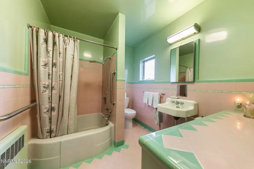 150 Juniper Hill, Reno, Nevada 89519, 7 Bedrooms Bedrooms, ,5 BathroomsBathrooms,Residential,Residential,Juniper Hill,0,260008525
