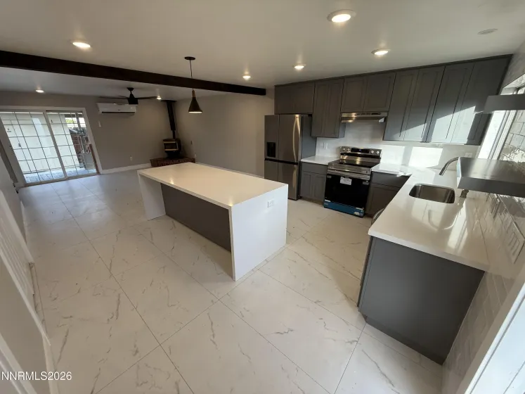 497 Smithridge, Reno, Nevada 89502, 2 Bedrooms Bedrooms, ,2 BathroomsBathrooms,Residential,Residential,Smithridge,0,260008532